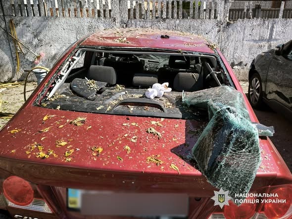 Росіяни атакували центр Чернігова: є постраждалі та пошкодження