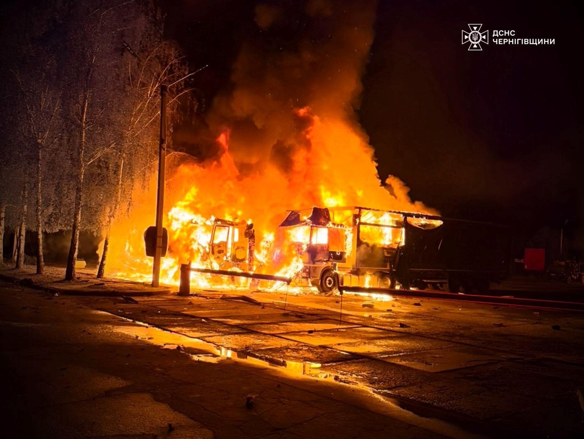 У Корюківці через атаку БпЛА загинув водій: на Чернігівщині за добу 21 обстріл