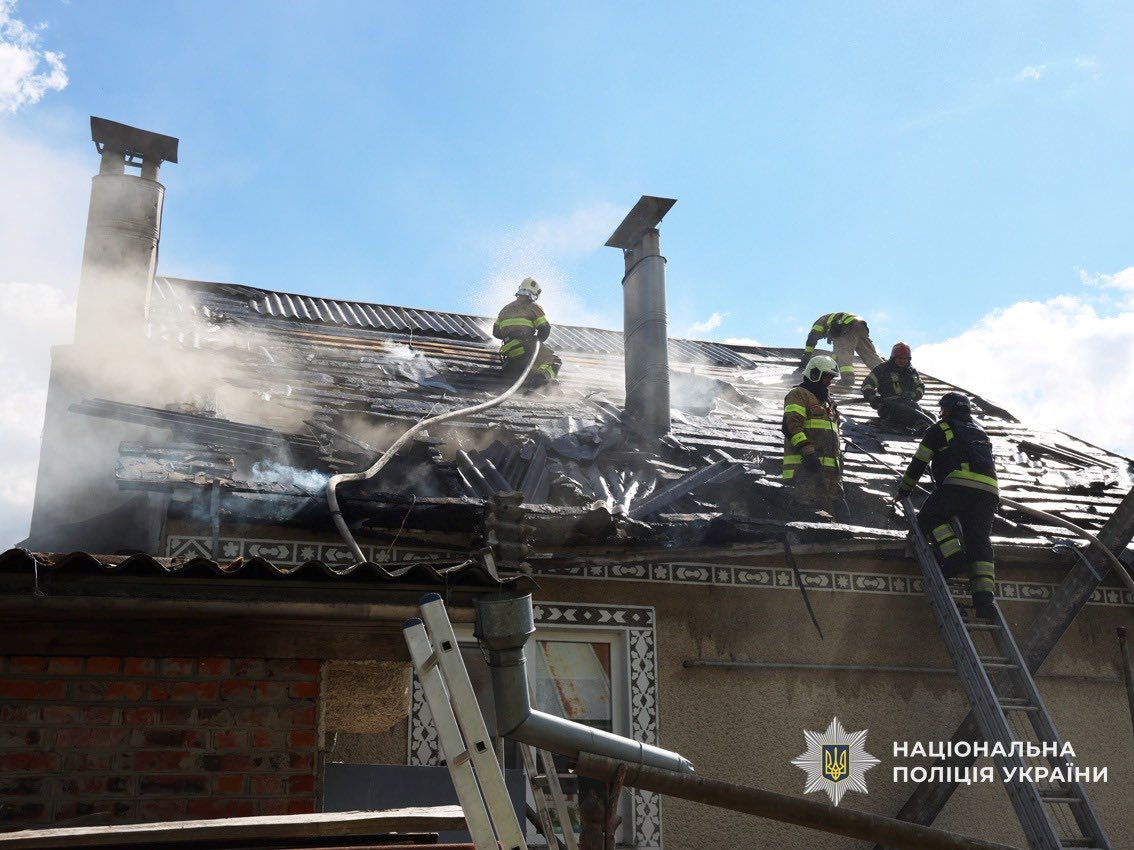 На Чернігівщині поранено трьох цивільних, знищено ліцей та пошкоджено будинок для літніх людей