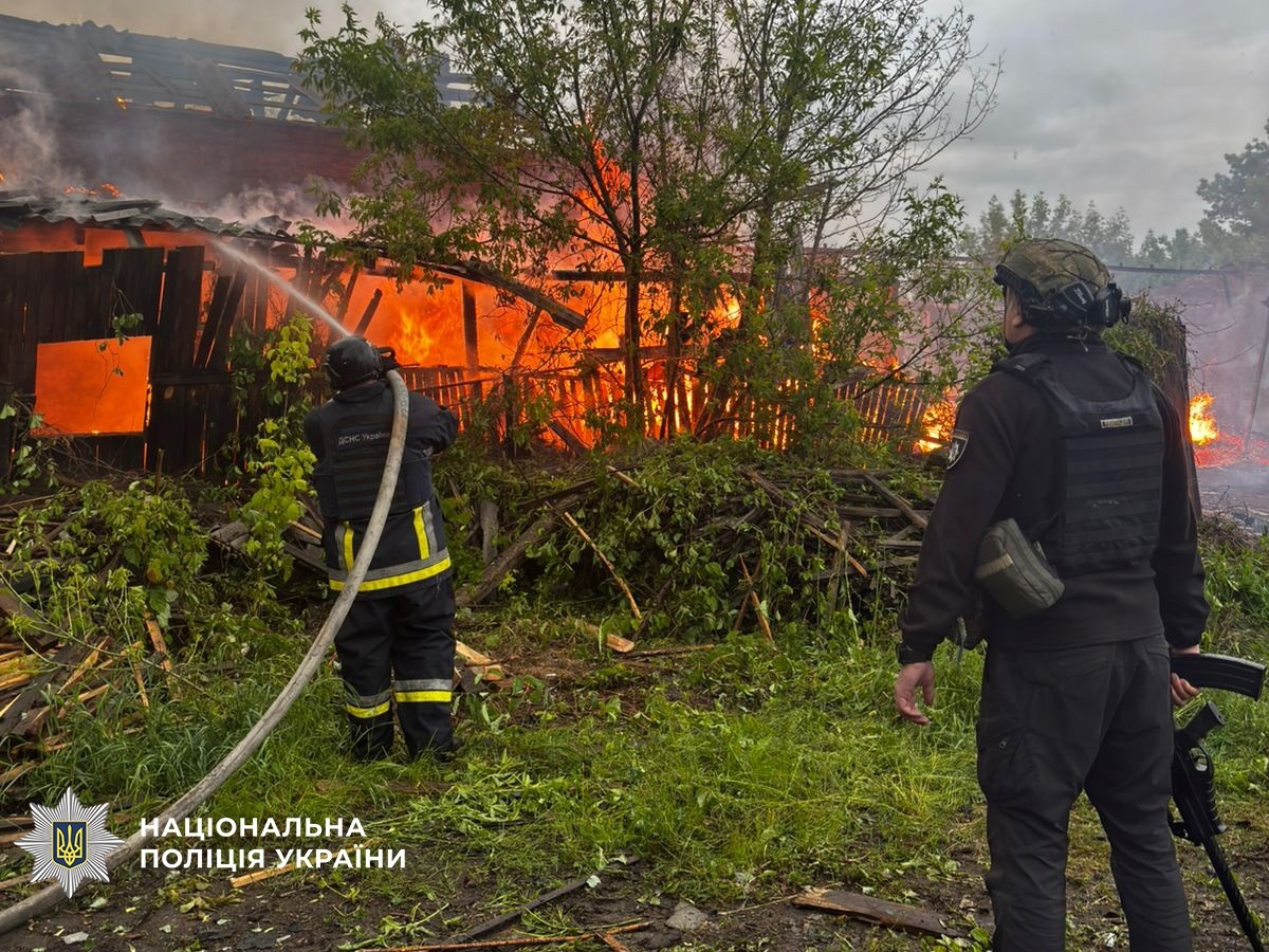 Росіяни атакували Чернігівщину дронами, КАБами та РСЗВ: пошкоджені підприємства та інші об'єкти