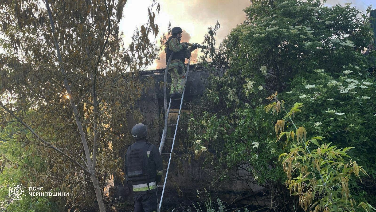 На Чернігівщині через російські атаки загинув цивільний, поранено пенсіонера є пошкодження будівелья
